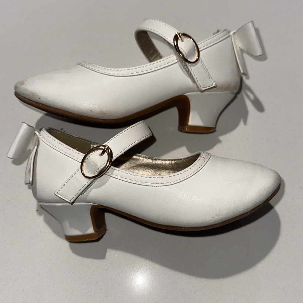 Girls White Dress Heel Shoes With Bow 9 - Picture 5 of 8